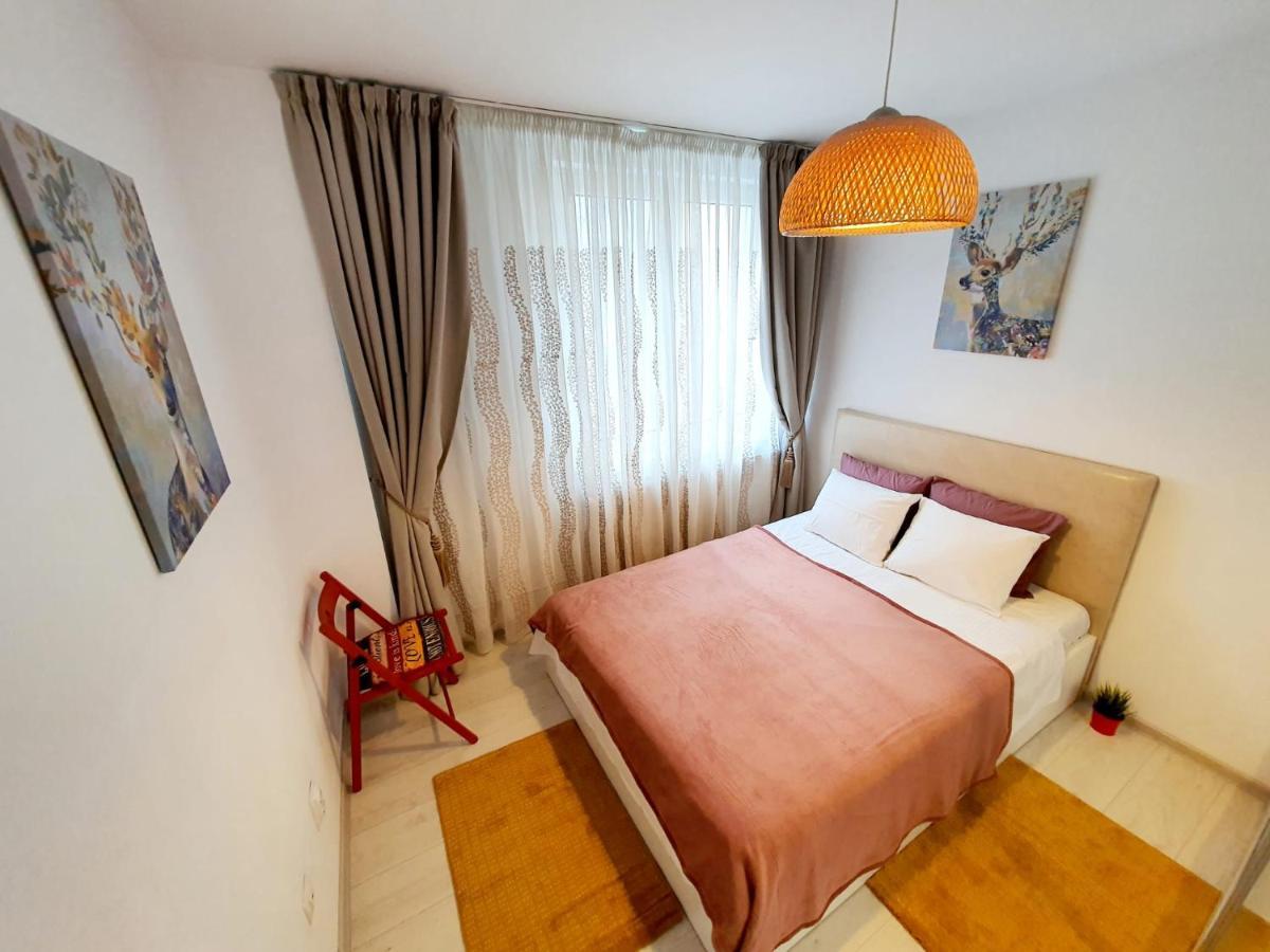 Downtown, Ideal For Longer Stays, Family Friendly Apartment - Nb73A Bucarest Exterior foto