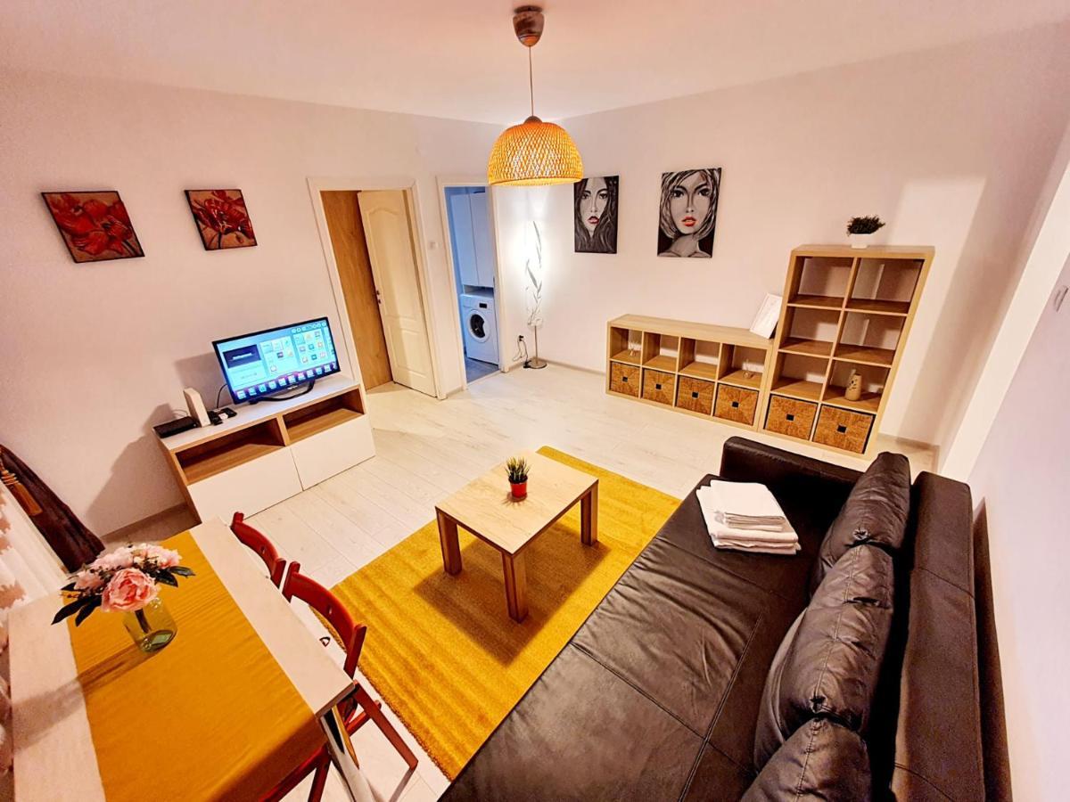 Downtown, Ideal For Longer Stays, Family Friendly Apartment - Nb73A Bucarest Exterior foto